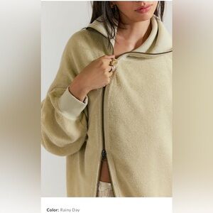 Free People Luna sweatshirt 🌙